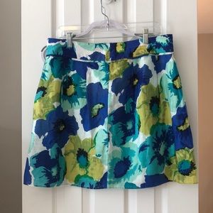 Loft petite 12 floral skirt lined with zipper